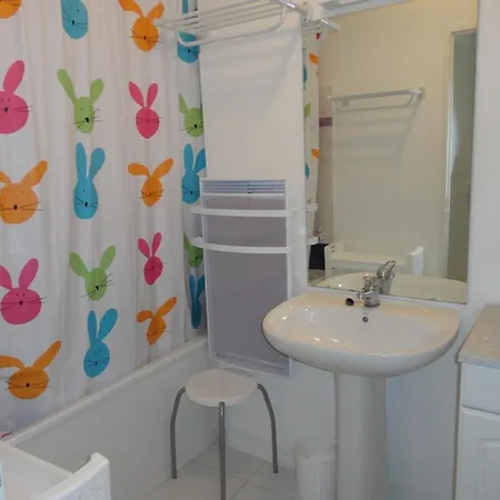 Duplex Calme, Proche Et Centre A - Fr-1-709-78 Apartmán *