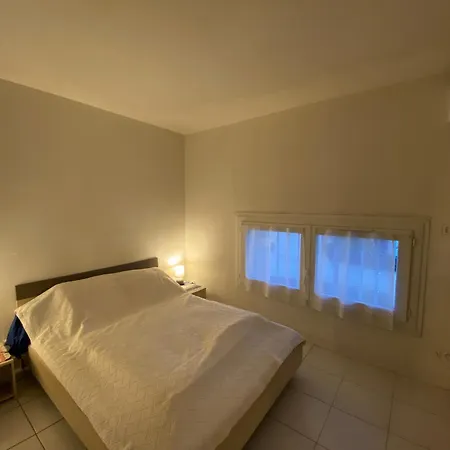 Duplex Calme, Proche Et Centre A - Fr-1-709-78 *