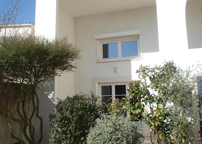 Duplex Calme, Proche Et Centre A - Fr-1-709-78 푸라